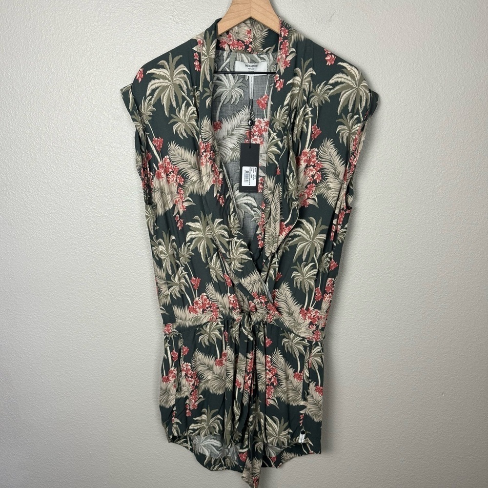 One Teaspoon x Revolve NWT Palm Kingston Tropical Shorts Romper - Picture 3 of 12